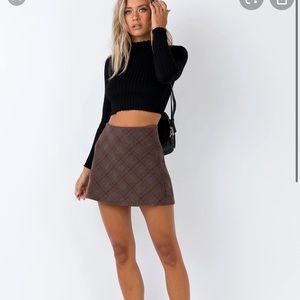 Plaid Princess Polly skirt 🤎🧡